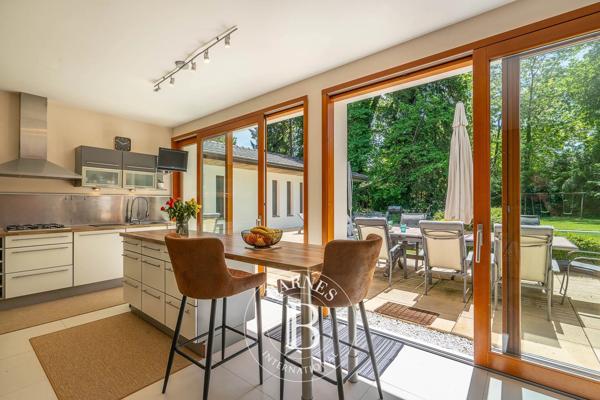 Sciez, Maison 5 Chambres -  310 m² à vendre