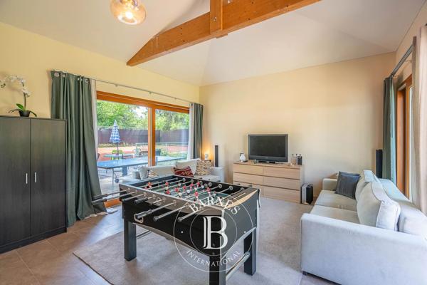 Sciez, Maison 5 Chambres -  310 m² à vendre