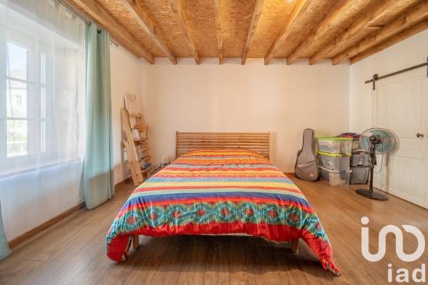 Maison 6 pièces de 200 m² à Russange (57390)