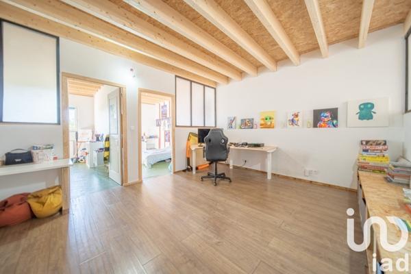 Maison 6 pièces de 200 m² à Russange (57390)