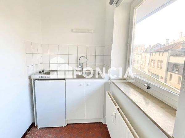 Location Studio 26 m² - 5 - 7 RUE DE L'ABREUVOIR Metz 57000