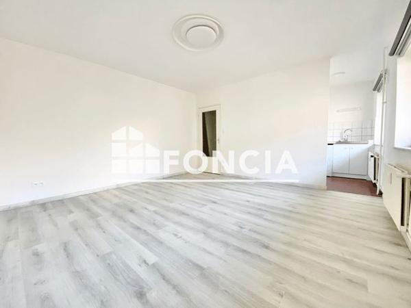 Location Studio 26 m² - 5 - 7 RUE DE L'ABREUVOIR Metz 57000