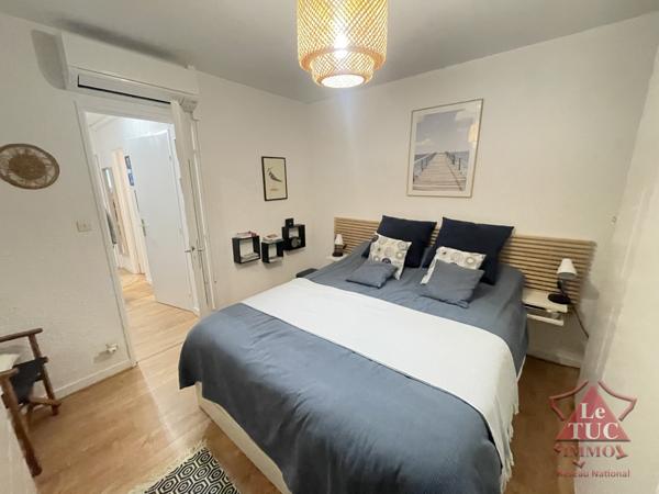 Appartement T2. Piscine. Vue mer. Cavalaire-sur-Mer (83240)