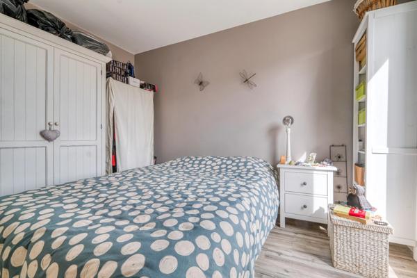 A MEAUX secteur recherché (secteur hôpital), appartement récent 3ème et dernier étage, 4 pièces 70 m² - 2 chambres - 1 terrasse - 1 place de stationnement couverte en sous sol