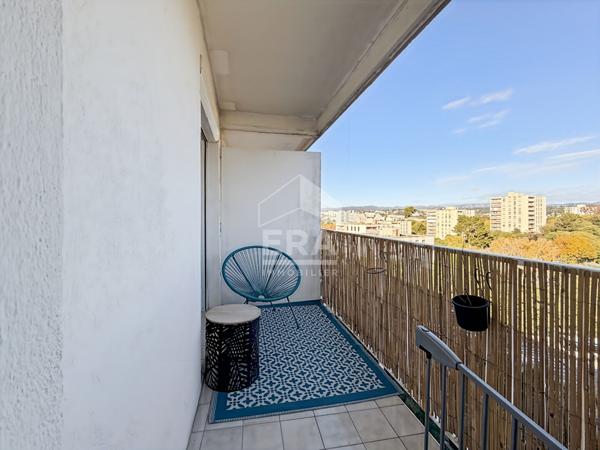À vendre ? Appartement T4 lumineux + Place privative + Cave  80 m²  quartier Saint-Loup