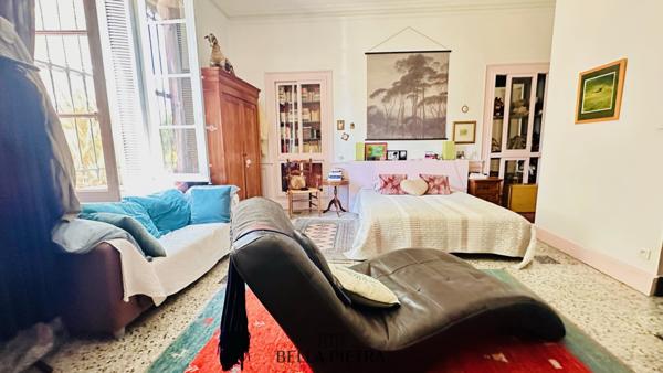 Aubord (30620) Rare - Maison de Maître 245 m² en coeur de village à 15' de Nimes