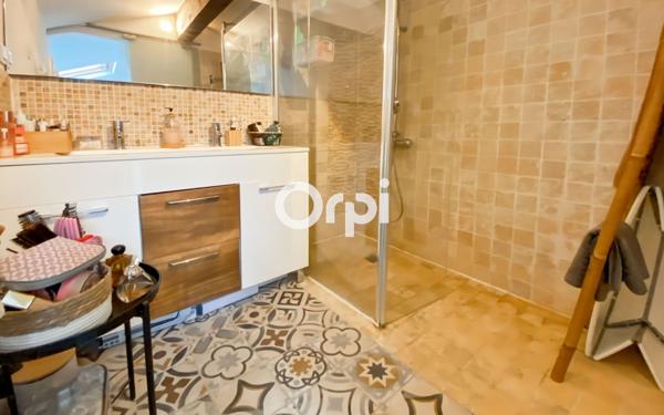 Appartement à vendre    4 pièces • 62 m2 Aubagne