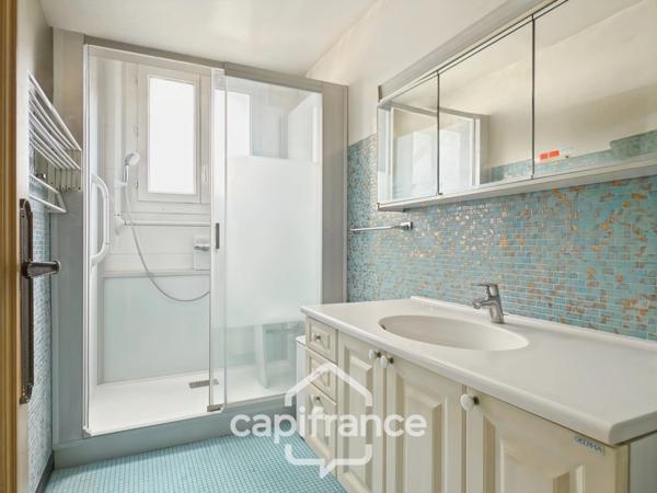 Nation - Appartement 3-4 pièces avec balcon à 250m du métro/RER