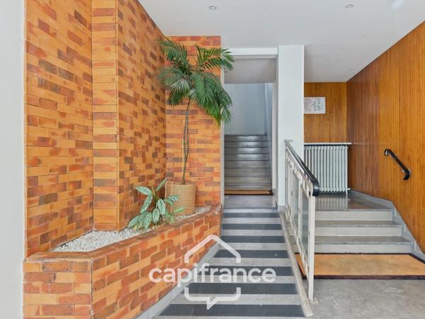 Nation - Appartement 3-4 pièces avec balcon à 250m du métro/RER