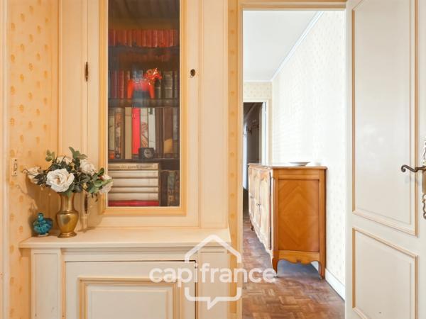 Nation - Appartement 3-4 pièces avec balcon à 250m du métro/RER