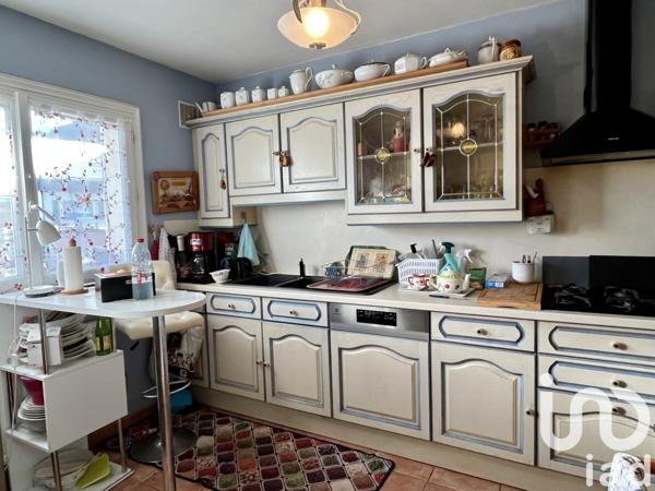 Maison 5 pièces de 127 m² à Naintré (86530)