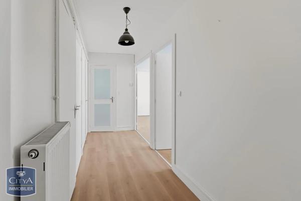 Appartement à louer 3 pièces 59.03m² Vichy (03200)