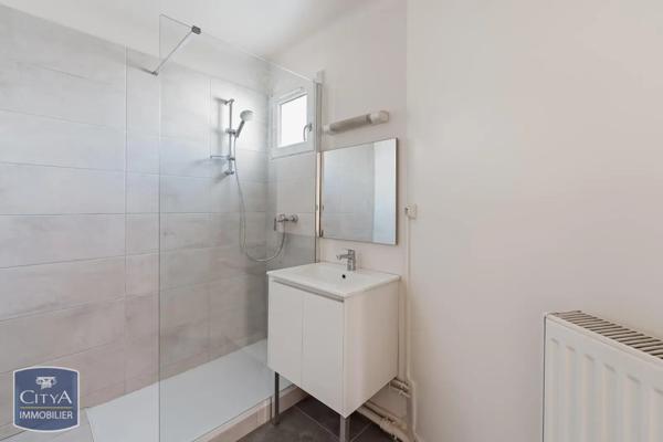Appartement à louer 3 pièces 59.03m² Vichy (03200)