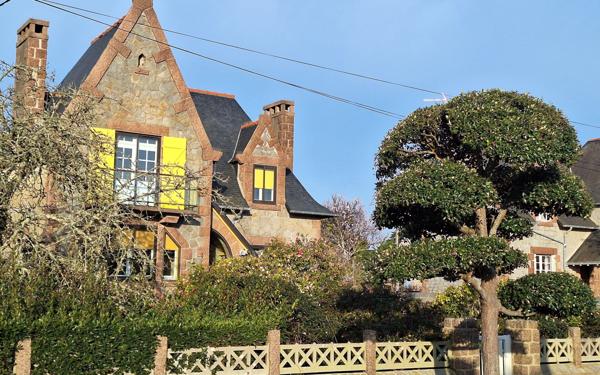 Maison à vendre    5 pièces • 100 m2 Trébeurden