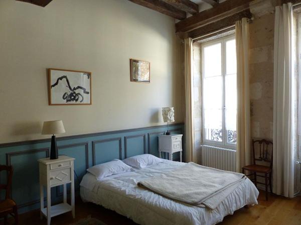 VENTE À TERME OCCUPÉE MAISON D'ARTISTE CHATILLON SUR LOIRE