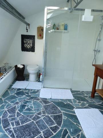VENTE À TERME OCCUPÉE MAISON D'ARTISTE CHATILLON SUR LOIRE