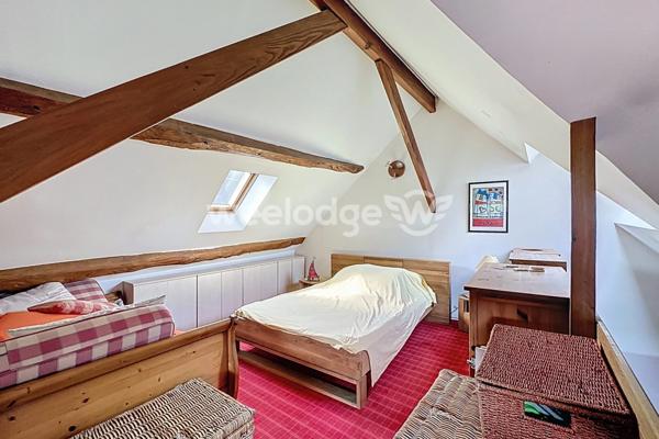 Maison à vendre 10 pièces de 280 m² à Jouy-le-Moutier