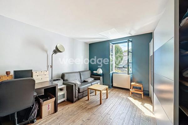 Maison à vendre 10 pièces de 280 m² à Jouy-le-Moutier