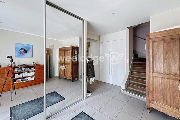 Maison à vendre 10 pièces de 280 m² à Jouy-le-Moutier