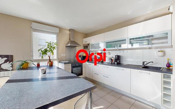 Appartement à vendre    4 pièces • 88 m2 Vaulx-en-Velin