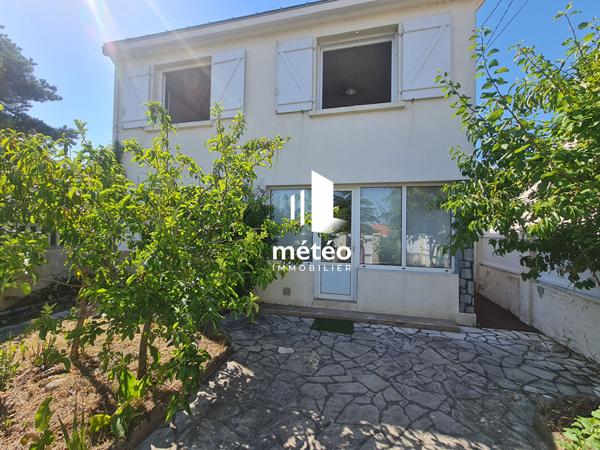 Maison familiale située à 700m des plages !