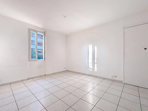 Appartement à NICE (06000)