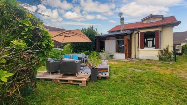 Maison 3 chambres sur terrain de 554 m2