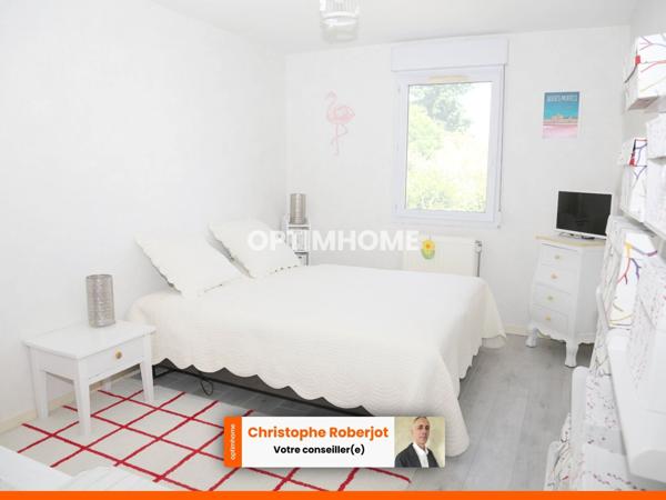 Lumineux appartement de 3 pièces avec terrasse à SAINT REMY (71)