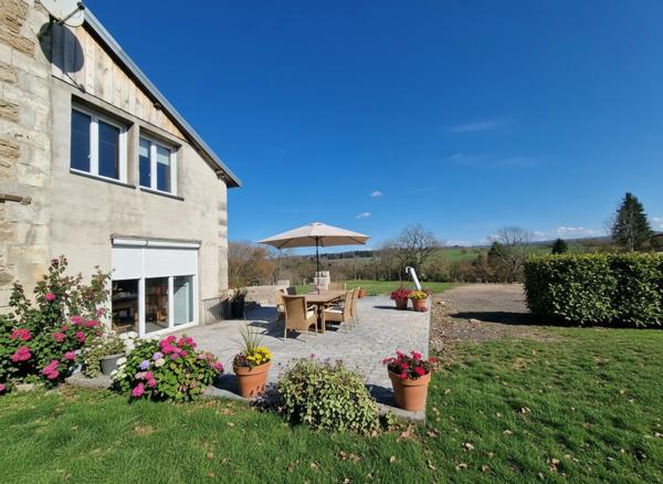 Proche de XERTIGNY (88) Propriete à vendre MAISON 4 pièces (env. 140 m2) + GARAGE AUTOMOBILES de 900 m2 / TERRAIN 7500 m2 env.