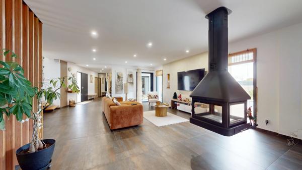 Superbe villa T4 2022 de 180 m² avec piscine à Canohès