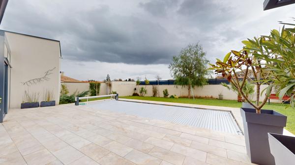 Superbe villa T4 2022 de 180 m² avec piscine à Canohès