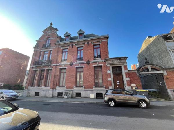 Roubaix centre immeuble de bureaux. construction de caractère