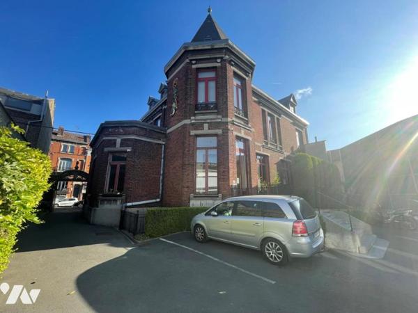 Roubaix centre immeuble de bureaux. construction de caractère