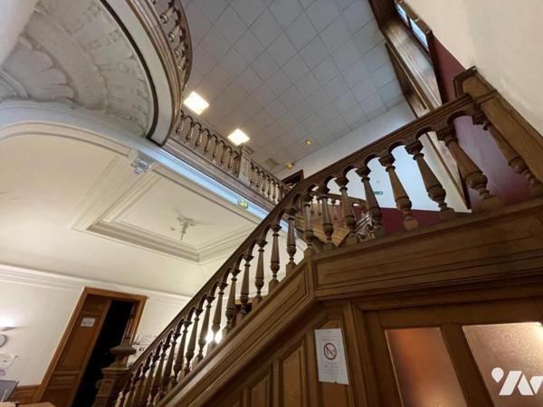 Roubaix centre immeuble de bureaux. construction de caractère