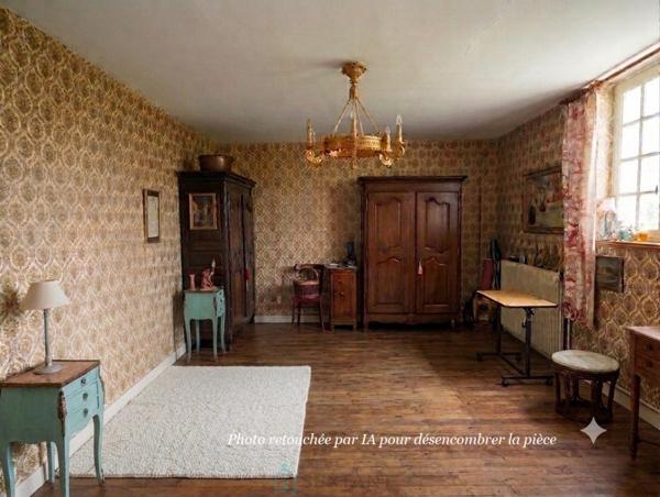 Sur plus de 3 ha de terrain, agréable maison avec dépendances
