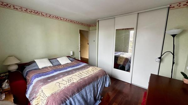 Maison d'environ 172 m2 (141 m2 carrez)sur 417 m2 de terrain