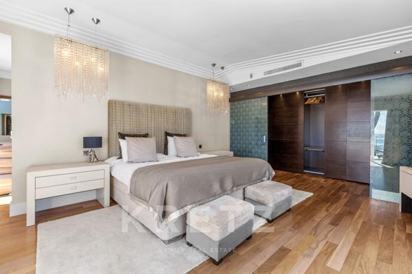 Villa vue mer 1ère ligne Cap d'Antibes
