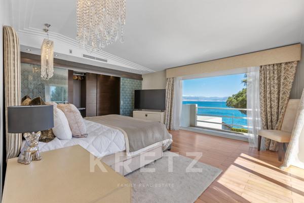 Villa vue mer 1ère ligne Cap d'Antibes