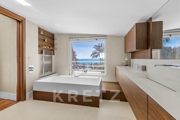 Villa vue mer 1ère ligne Cap d'Antibes
