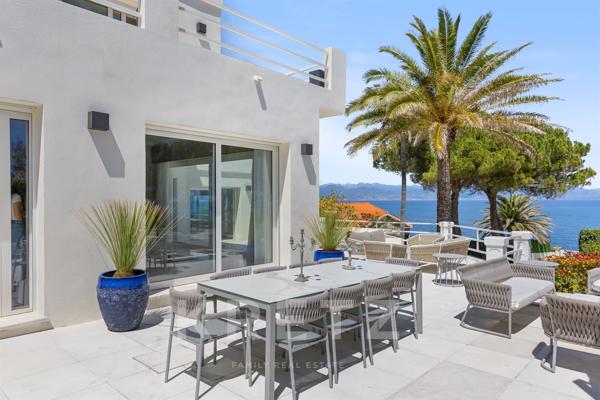 Villa vue mer 1ère ligne Cap d'Antibes