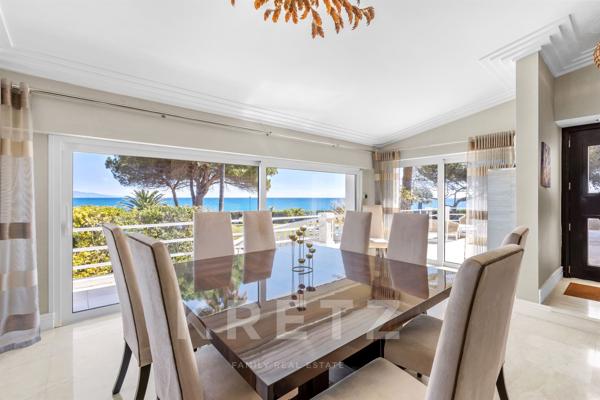 Villa vue mer 1ère ligne Cap d'Antibes