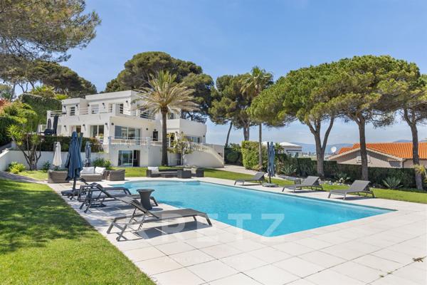 Villa vue mer 1ère ligne Cap d'Antibes