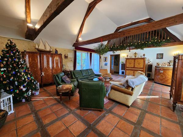 Maison Saint Jean Saint Germain 10 pièce(s) 376 m2