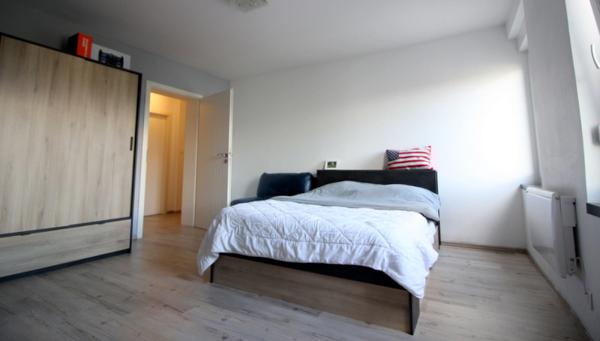 Falck (57550) Ensemble immobilier café salle des fêtes et appartement