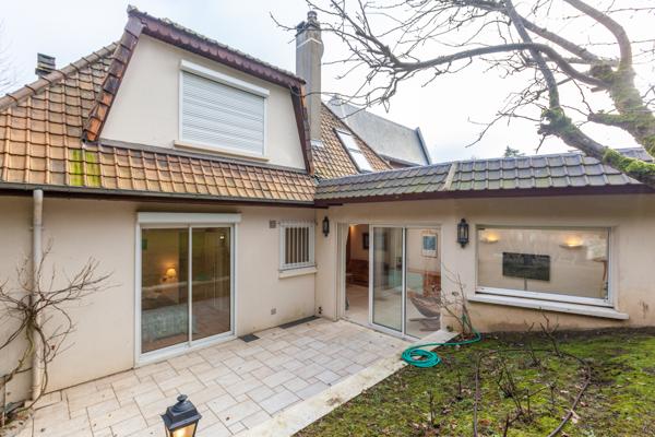 Maison 6 pièces - 180 m²