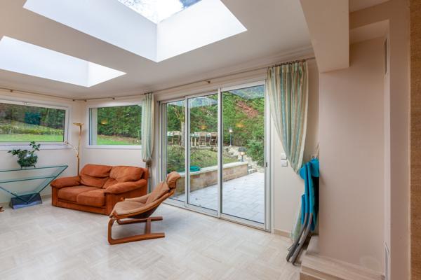 Maison 6 pièces - 180 m²