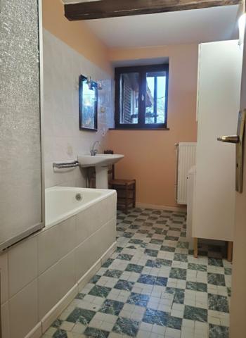 MAISON DE VILLAGE - 2 CHAMBRES - JARDIN - ISSONCOURT LES TROIS DOMAINES