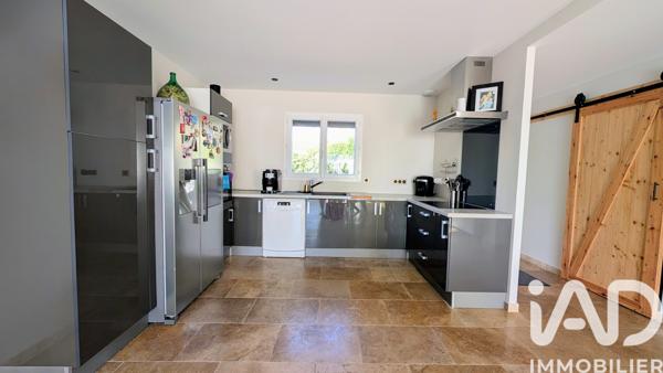 Maison à vendre 8 pièces 157 m² Carpentras