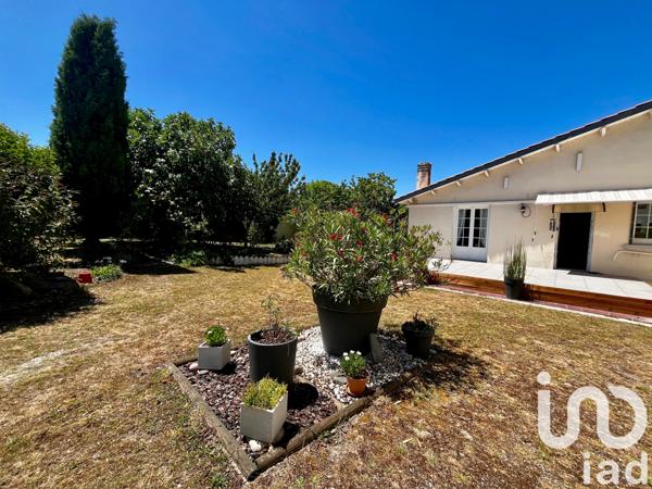 Maison à vendre 8 pièces 180 m² Barbezieux-Saint-Hilaire