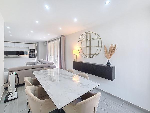 Appartement Marseille 3 pièce(s) 81.22 m2